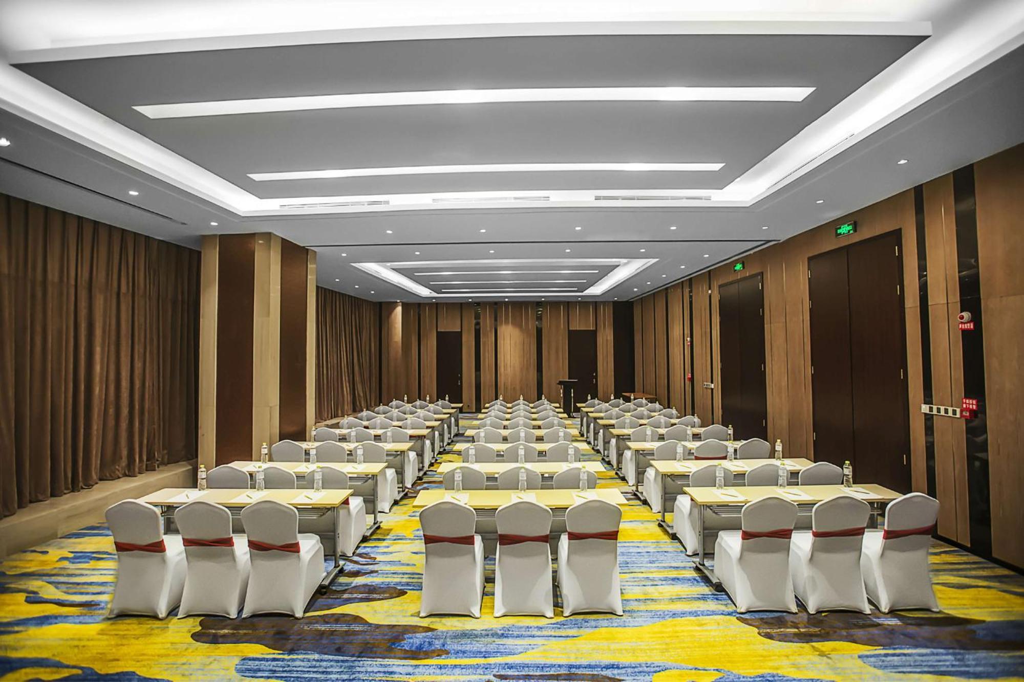 Hilton Garden Inn Guiyang Yunyan Esterno foto
